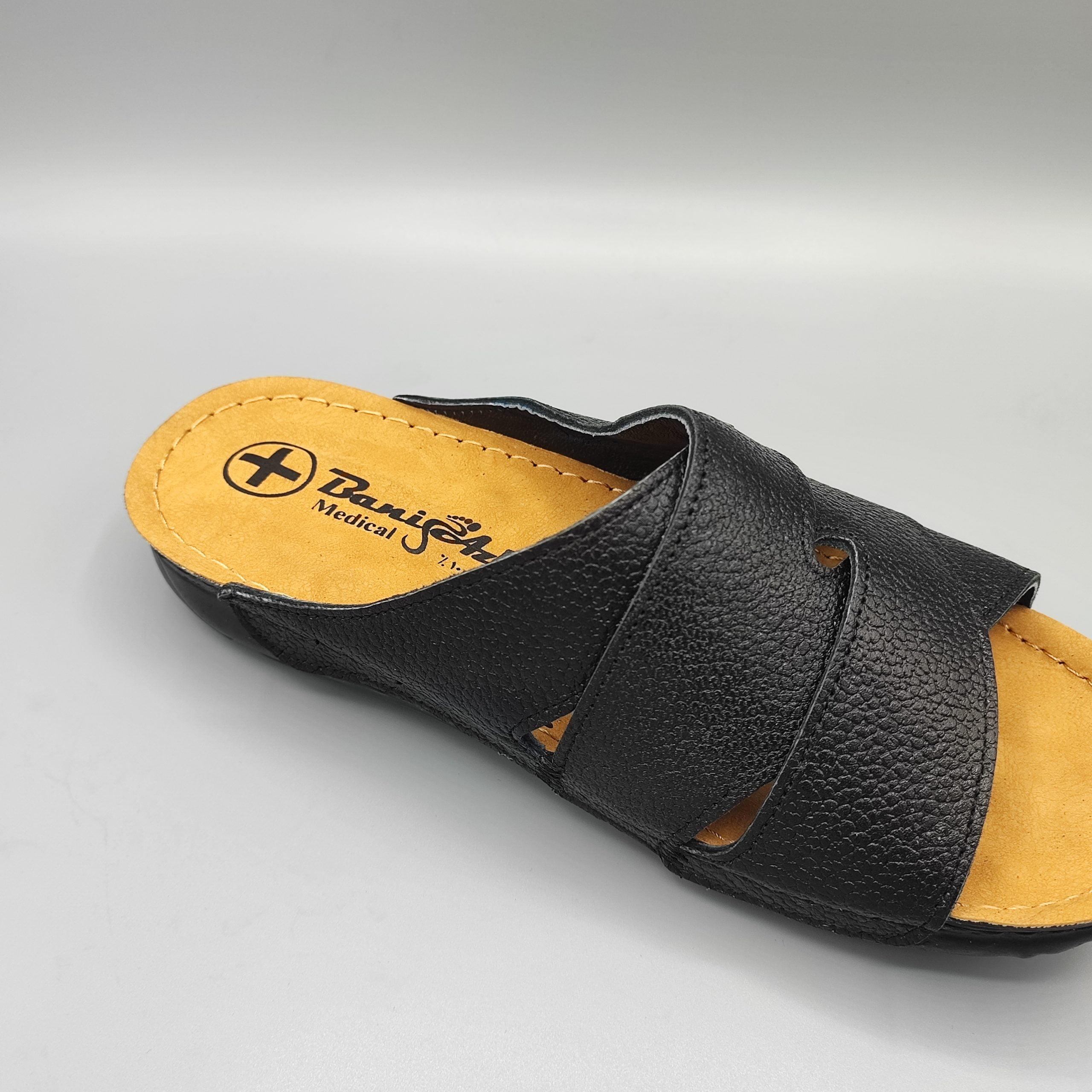 Leather medical slippers for men5