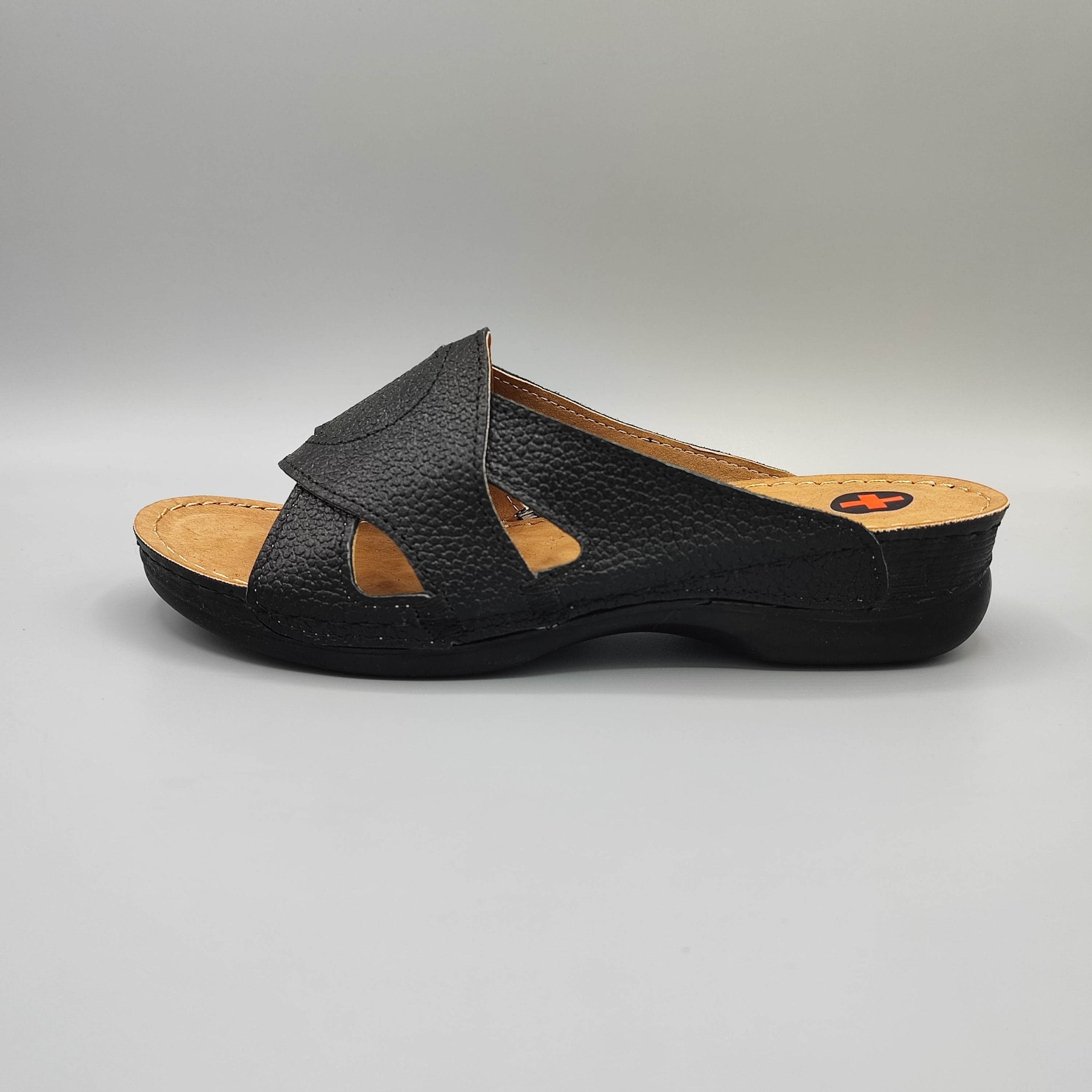 Women's medical sandals made of natural leather 1